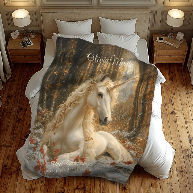 Couverture Polaire Unicorne de la forêt d'hiver reposant dans l'Imagi (Créateur téléchargé)
