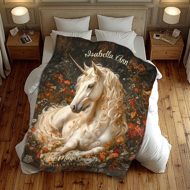 Couverture Polaire Unicorne de la forêt d'Imaginaires blancs, posée d (Créateur téléchargé)