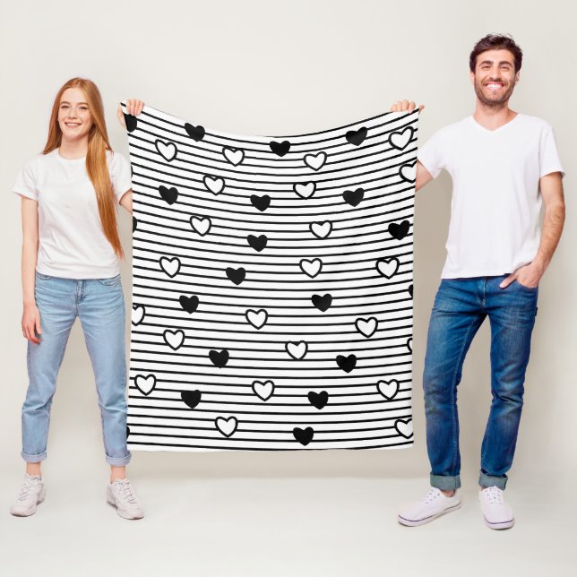 Couverture Polaire Valentines Jour Coeurs Noir Blanc Grandes Motif (En situation)