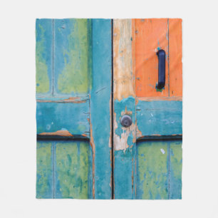 COUVERTURE POLAIRE VUE IMPRENABLE SUR LA PORTE EN BOIS VERT ET BLEUE