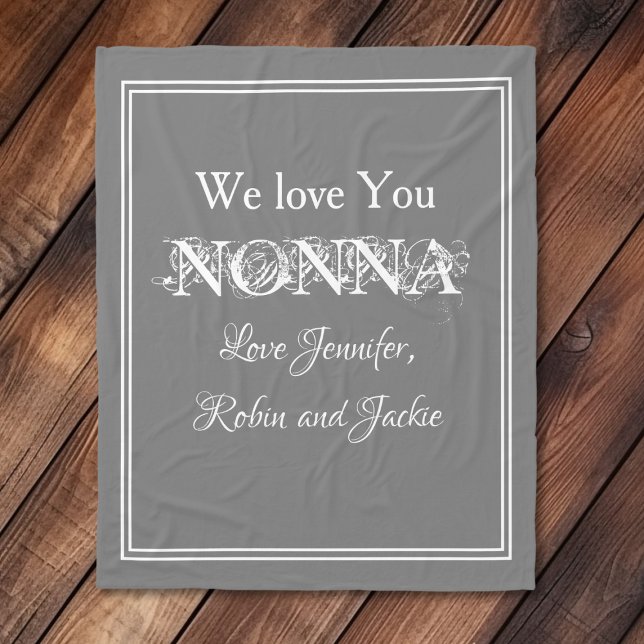 Couverture Polaire "We Love You NONNA" Personnalisé Dove Grey ("We Love You NONNA" Personalized Elegant White Script on Dove Gray Fleece Blanket.)