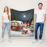 Couverture Polaire Winter Chihuahua Caravan Christmas Adventure<br><div class="desc">Laissez-vous tenter par la magie d'une nuit d'hiver enneigée alors qu'une caravane glisse gracieusement à travers le paysage illuminé par la lune. La beauté sereine de la neige scintillante et l'éclat enchanteur de la lune créent une scène captivante, promettant une aventure de Noël inoubliable remplie de chaleur, de joie et...</div>