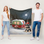 Couverture Polaire Winter Schnauzer Caravan Christmas Adventure<br><div class="desc">Laissez-vous tenter par la magie d'une nuit d'hiver enneigée alors qu'une caravane glisse gracieusement à travers le paysage illuminé par la lune. La beauté sereine de la neige scintillante et l'éclat enchanteur de la lune créent une scène captivante, promettant une aventure de Noël inoubliable remplie de chaleur, de joie et...</div>
