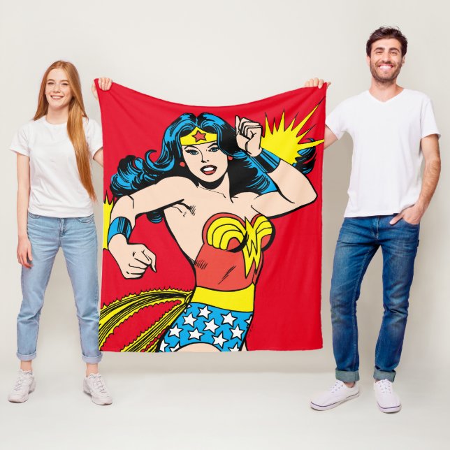 Couverture Polaire Wonder Woman Twist avec des menottes brillantes (En situation)