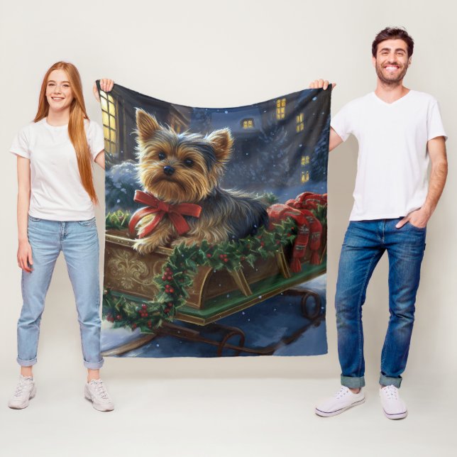Couverture Polaire Yorkshire Terrier Saison de Noël festive (En situation)