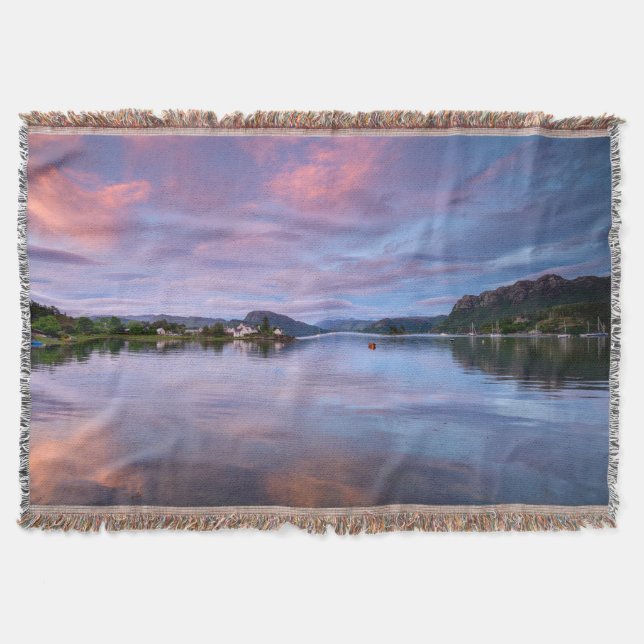 Couverture Réflexions sur le ciel de Dusk sur Loch Carron (Devant)