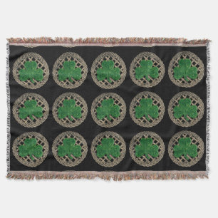 Couverture Shamrock noir sur noeuds celtiques lancer la couve