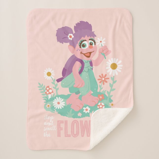Couverture Sherpa Abby Cadabby | Arrêtez et sentez les fleurs (Devant)
