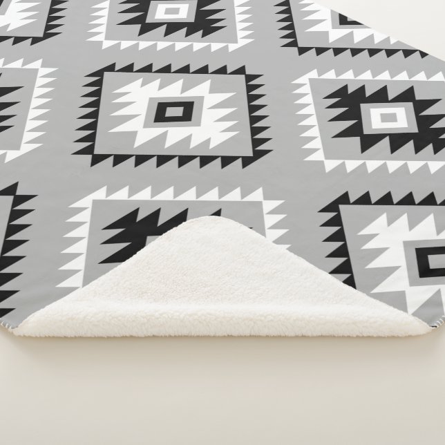 Couverture Sherpa Aztec Style Motif Grand Motif noir blanc gris (3/4)