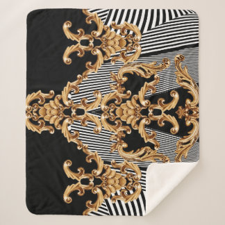 Couverture Sherpa Baroque doré, décoration complexe.