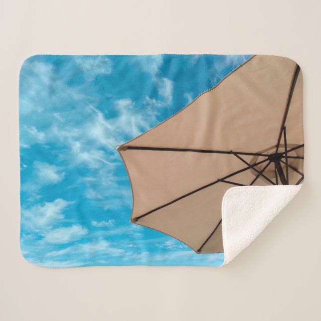 Couverture Sherpa Beach party blues soleil océan parapluie pop coule (Devant (Horizontal))