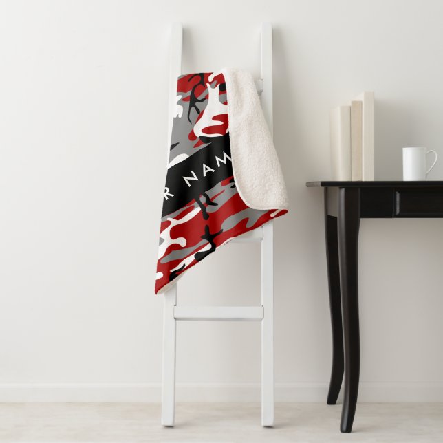 Couverture Sherpa Camouflage rouge et gris Votre nom Personnaliser (En situation)