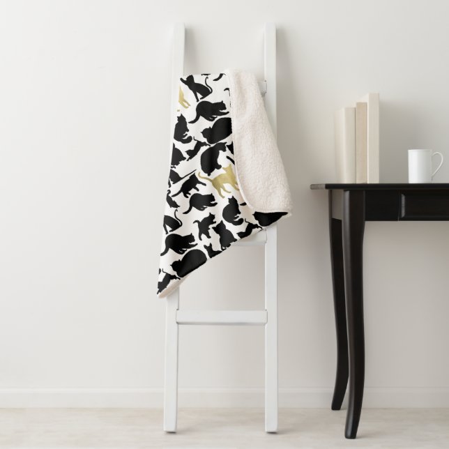 Couverture Sherpa Chats en or noir (En situation)