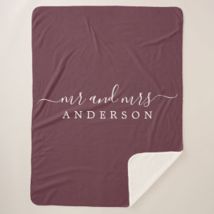 Couverture Sherpa Chic Newlysée M. Mme Burgundy Monogram