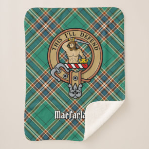 Couverture Sherpa Clan MacFarlane Crest sur Tartan de chasse antique