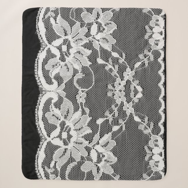 Couverture Sherpa Dentelle florale blanche : arrière - plan noire. (Devant)