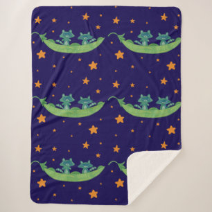 Couverture Sherpa Deux ratons laveurs dans une cosse de pois Art f