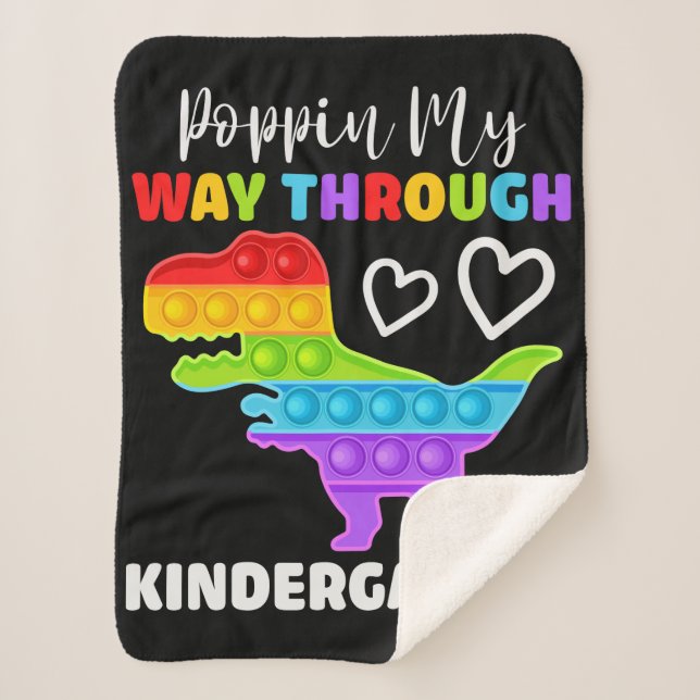 Couverture Sherpa Dinosaur Poppin My Way Through Kindergarten (Devant)