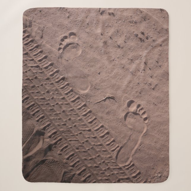 Couverture Sherpa Empreintes pieds dans le sable (Devant)