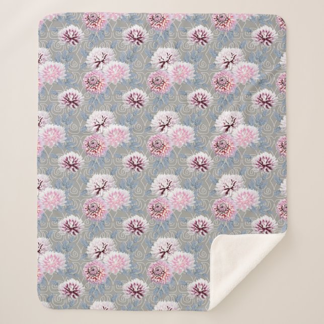 Couverture Sherpa Fleurs blanches et roses sur fond gris. (Devant)