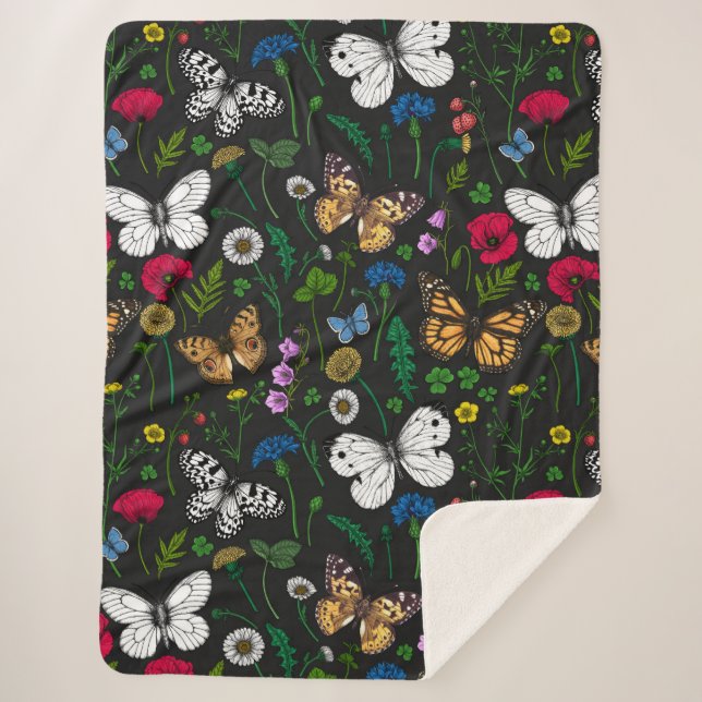 Couverture Sherpa Fleurs sauvages et papillons sur le noir (Devant)