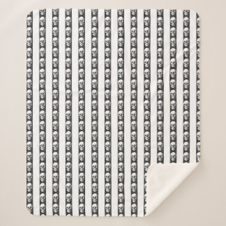 Couverture Sherpa Gothic striped pattern with skulls