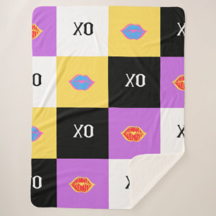 Couverture Sherpa Lèvres passionnées et Motif XO