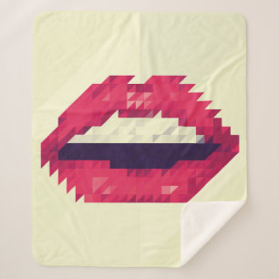 Couverture Sherpa Lèvres rouges faites de petits triangles, pixelisa