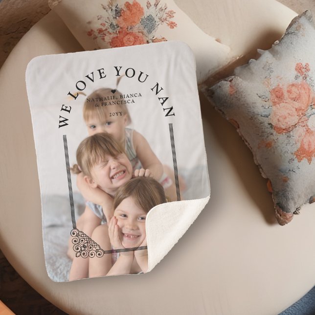 Couverture Sherpa Luxurious Ornamental Dome Arch Effect Custom Photo (Luxurious Ornamental Dome Arch Effect with Custom Photo I Love Nan Quote Sherpa Blanket. )