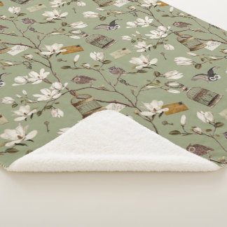 Couverture Sherpa Magnolia Grove with Owls in Sage Green
