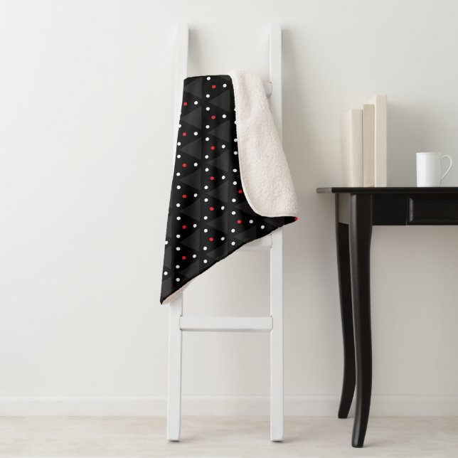 Couverture Sherpa Motif abstrait moderne de triangle UFO noir (En situation)