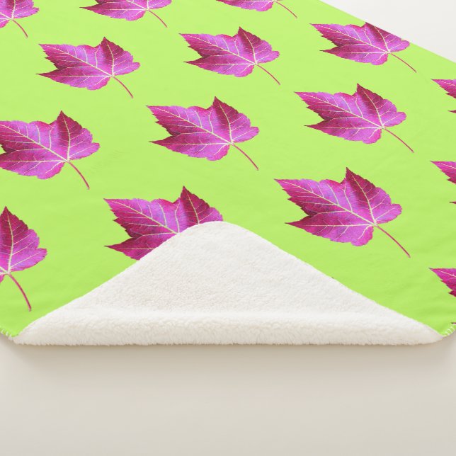 Couverture Sherpa Motif de feuille d'érable rouge d'automne sur fond (3/4)
