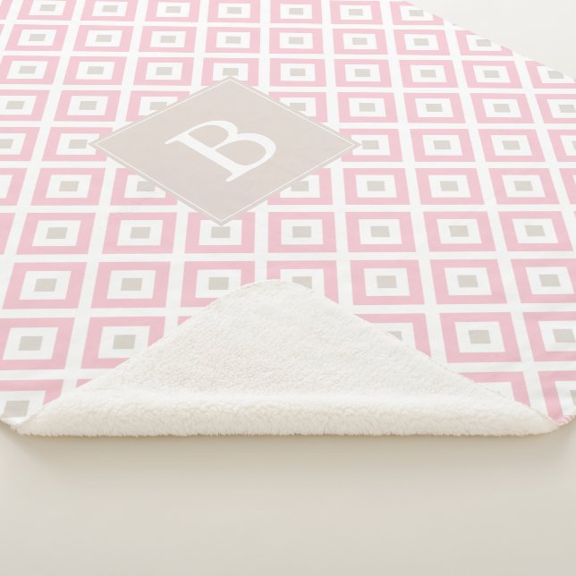 Couverture Sherpa Motif géométrique rose pâle Monogramme (3/4)