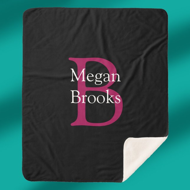 Couverture Sherpa Nom et monogramme sur fond noir (Créateur téléchargé)