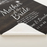 Couverture Sherpa Oak Ridge Rustic to the Mother of Bride Citation<br><div class="desc">Oak Ridge Rustic Dark Barn Wood, Sparkling Mason Jars, et Lights à cordes brillantes Conception avec des fils scintillants de lumières et jarres pendantes sur une texture de bois riche et profonde avec des accents de dentelle blanche. Avec Des Polices De Script De Typographie Moderne. Un style rustique et élégant...</div>