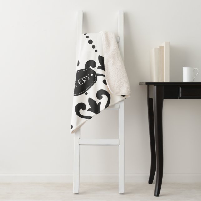 Couverture Sherpa Personnalisé noir et blanc de luxe (En situation)