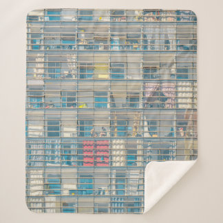 COUVERTURE SHERPA PERSONNES À L'INTÉRIEUR DU BÂTIMENT