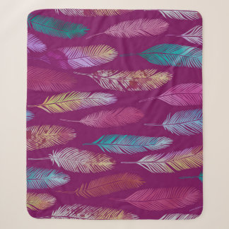 Couverture Sherpa Plumes colorées : motif arrière - plan violet.