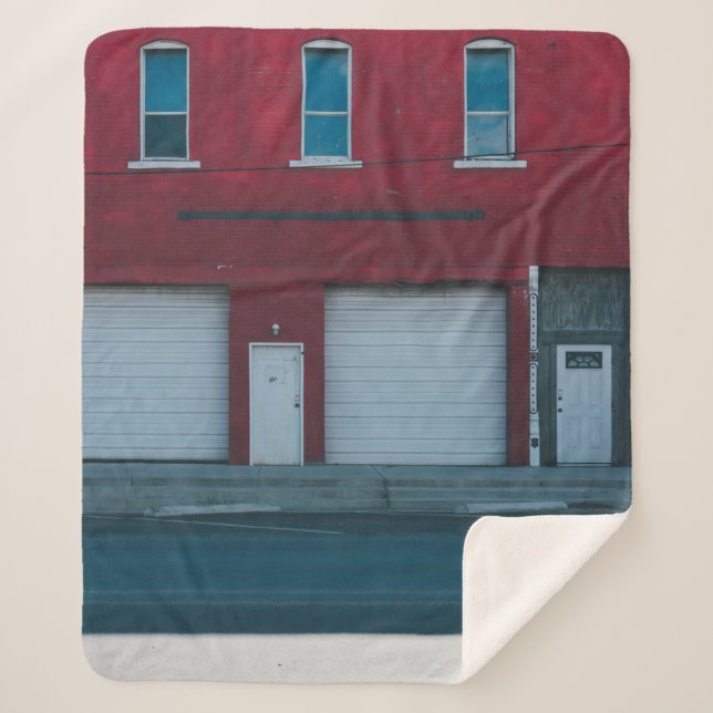 COUVERTURE SHERPA PORTES DE GARAGE BLANC FERMÉES EN JOURNÉE (Devant)