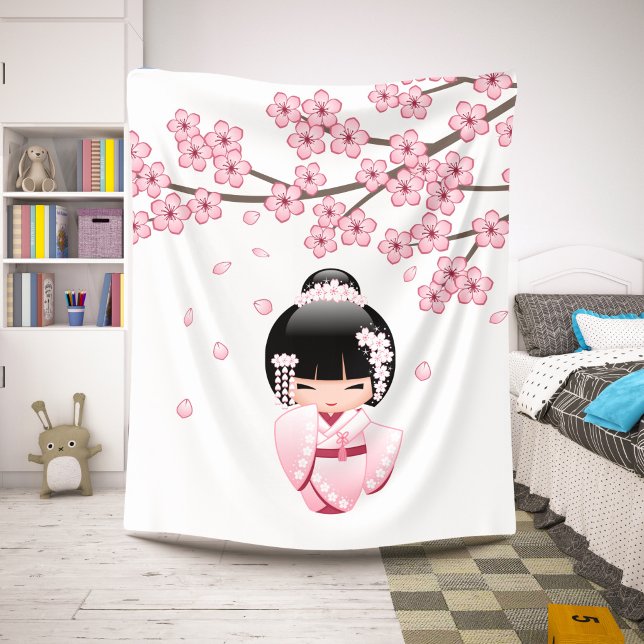 Couverture Sherpa Poupée Kokeshi au kimono rose Kawaii (Créateur téléchargé)