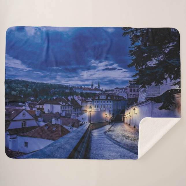 Couverture Sherpa Rue du soir à Prague (Devant (Horizontal))
