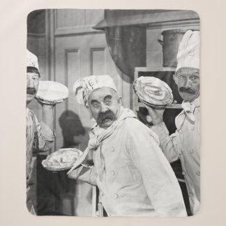 Couverture Sherpa Trois chefs tenant des tartes pour une bagarre dan