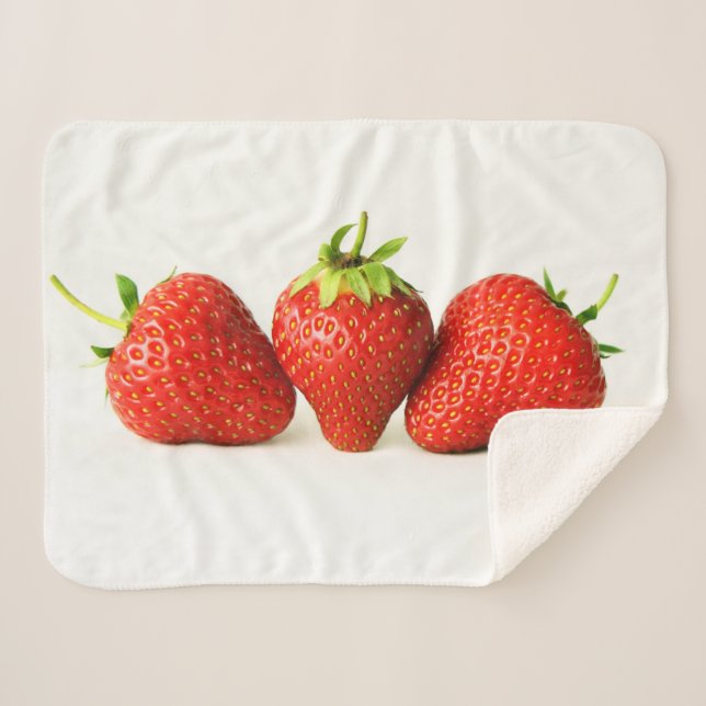 Couverture Sherpa Trois Fraises Sur Sbcna Blanc (Devant (Horizontal))