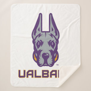 Couverture Sherpa Université d'Albany Great Danes