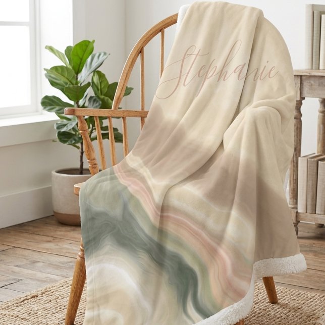 Couverture Sherpa Vert sauge et abstrait aquarelle beige Nom (A sage green and beige abstract watercolor sherpa blanket, the perfect cozy gift for a friend.)