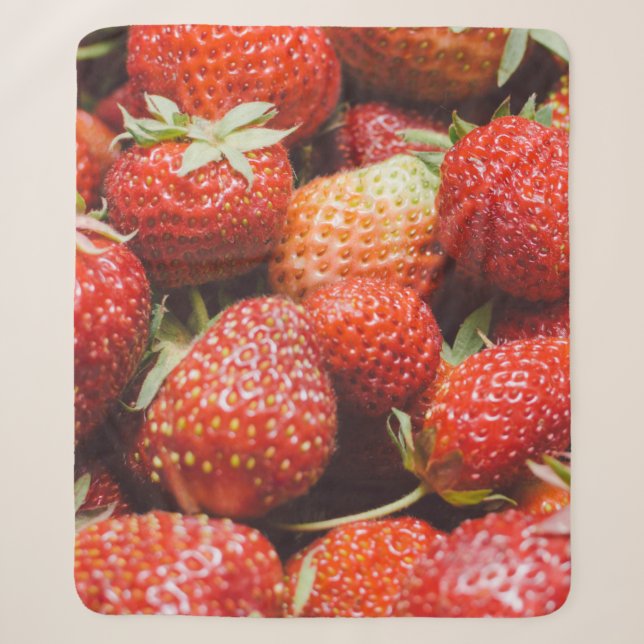 Couverture Sherpa Vue rapprochée sur fraise fraîche d'été avec la pi (Devant)