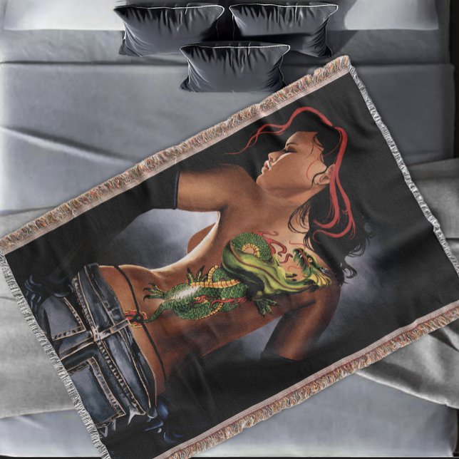 Couverture Tatouage de femme dragon de fantasy gras (Créateur téléchargé)