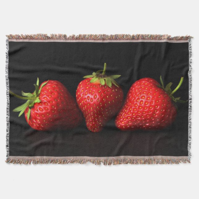 Couverture Trois Fraises Sur Tbcnm Noir (Devant)