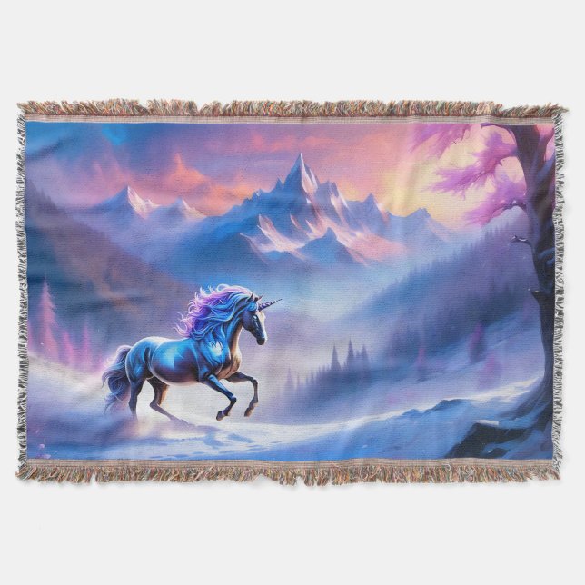 Couverture Unicorne noire dans un paysage hivernal rêvé (Devant)