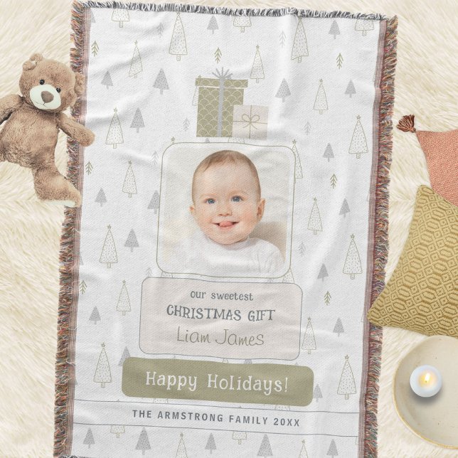 Couverture Vert sauge 1ère photo de Noël de bébé (Sage Green Baby's 1st Photo Christmas Throw Blanket ©Susanne Sachers - Sunny Mind 🌞)